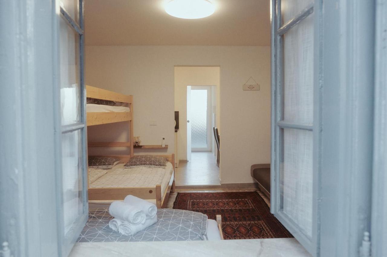 Apartments Pr' Stormanu Kanal Zewnętrze zdjęcie